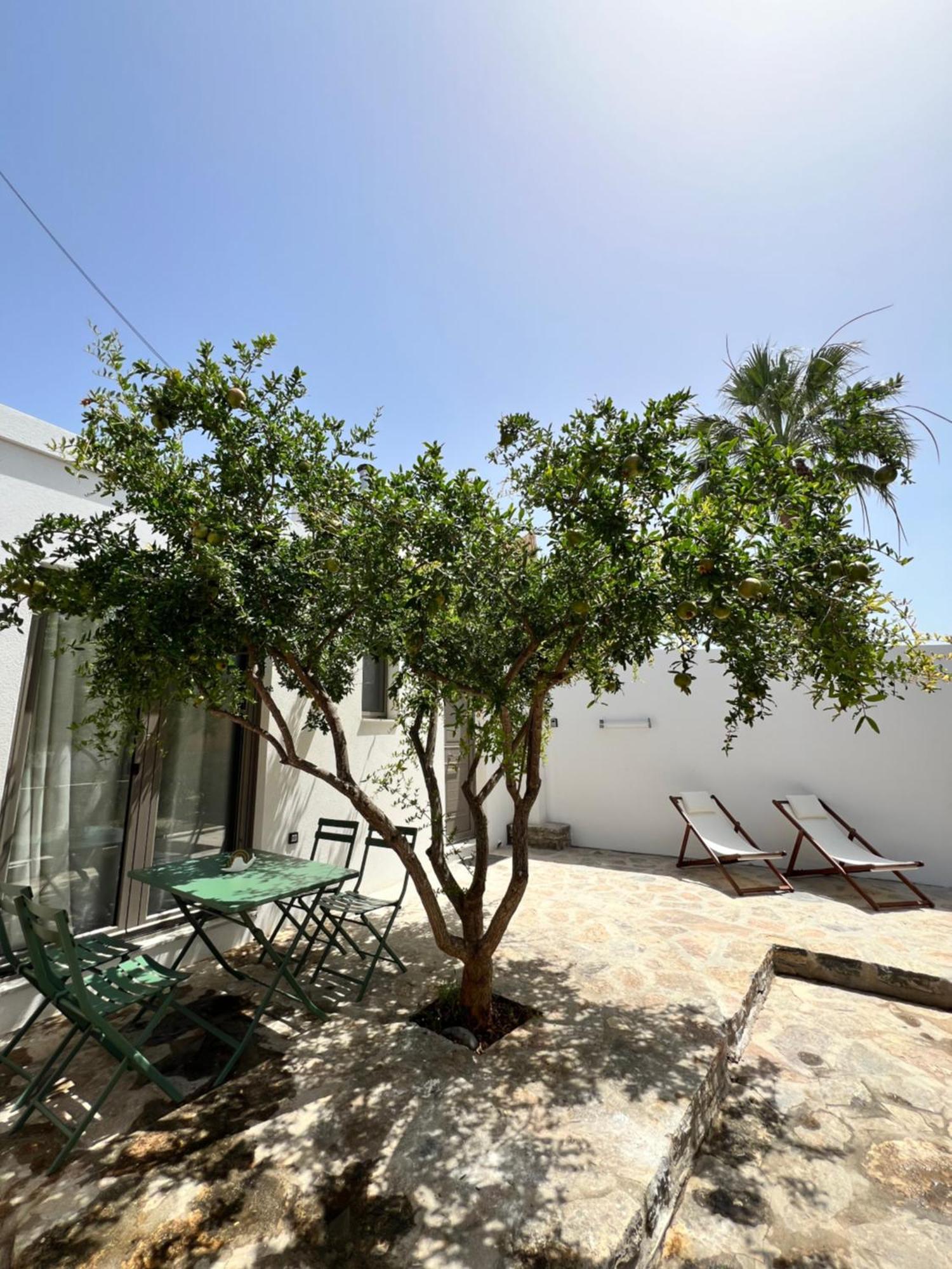 Gioma Garden Villas 伊斯特隆 外观 照片