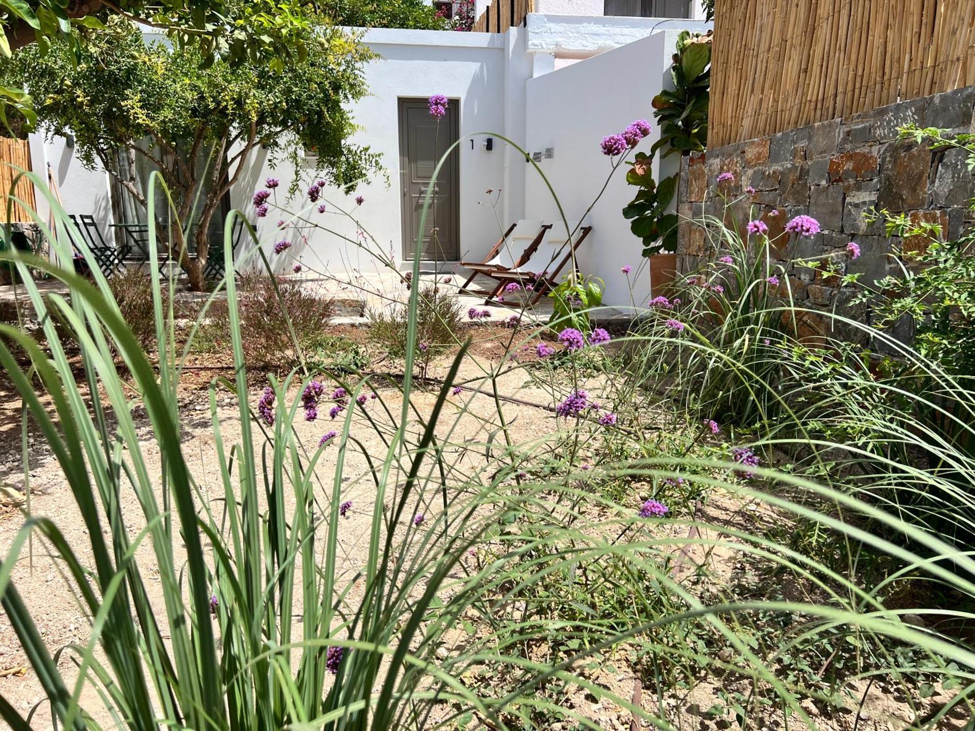 Gioma Garden Villas 伊斯特隆 外观 照片