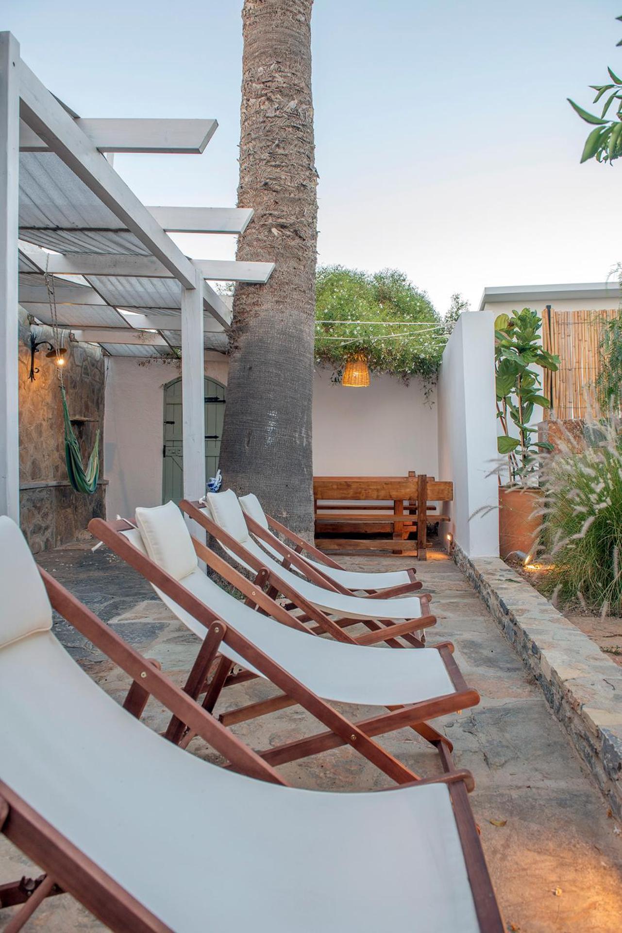 Gioma Garden Villas 伊斯特隆 外观 照片