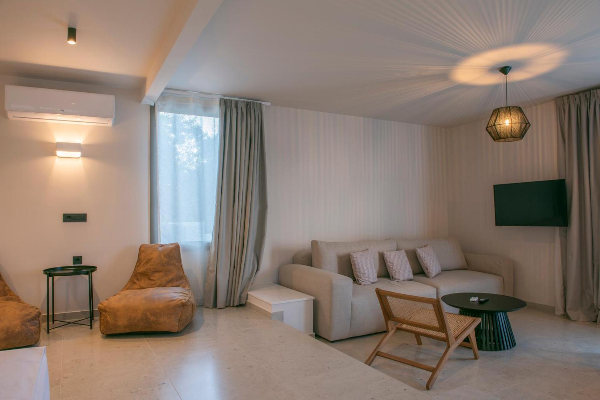 Gioma Garden Villas 伊斯特隆 外观 照片